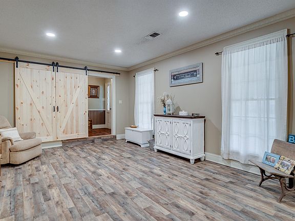 5th image of 2108 Gemini Cir