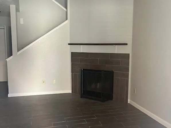 817 Quail Ln, Bakersfield, CA