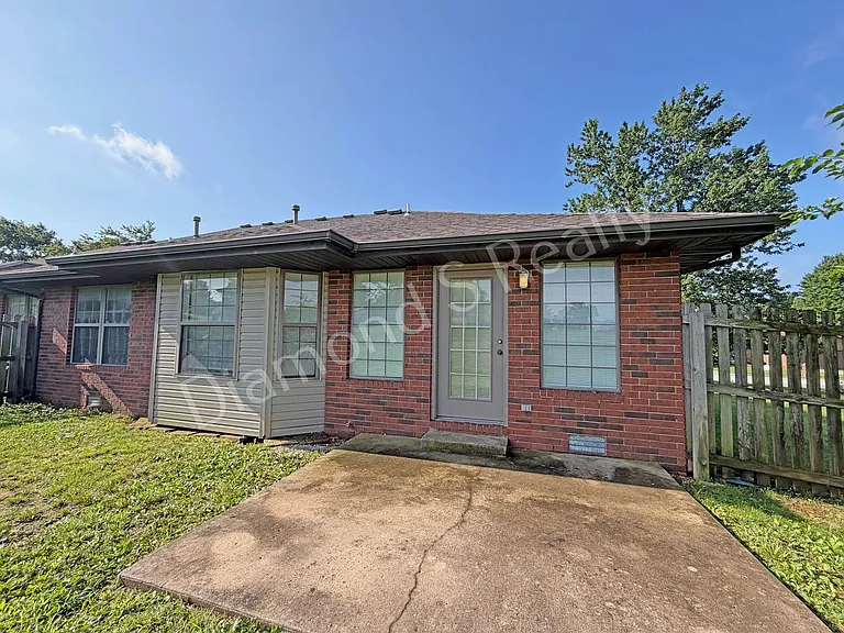 1285 W Bridgewood Pl — Photo 11