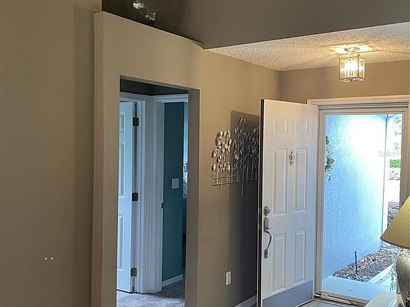4th image of 2283 Edmonton Ct