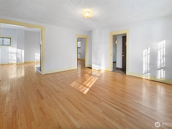 4th image of 3226 S Edmunds Street