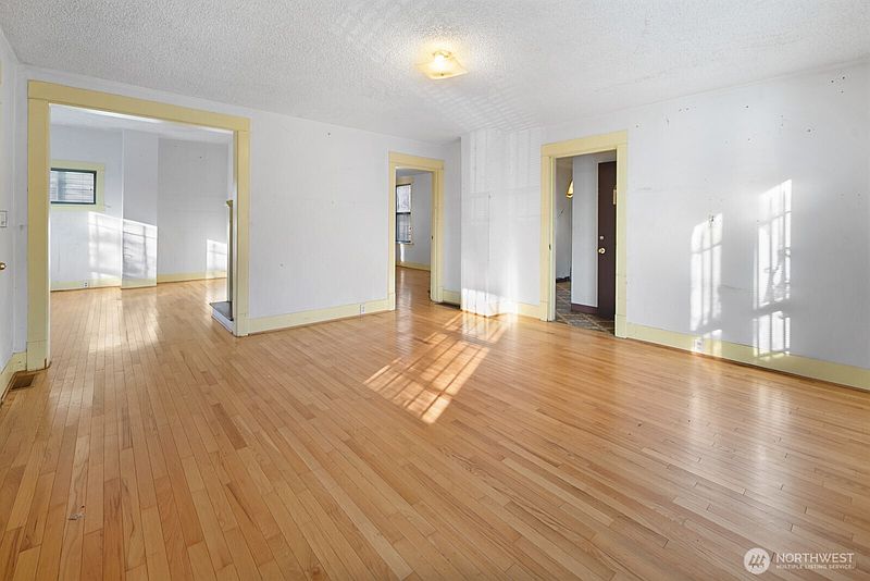 4th image of 3226 S Edmunds Street