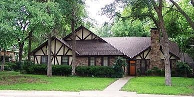 1st image of 411 Peacock Cir