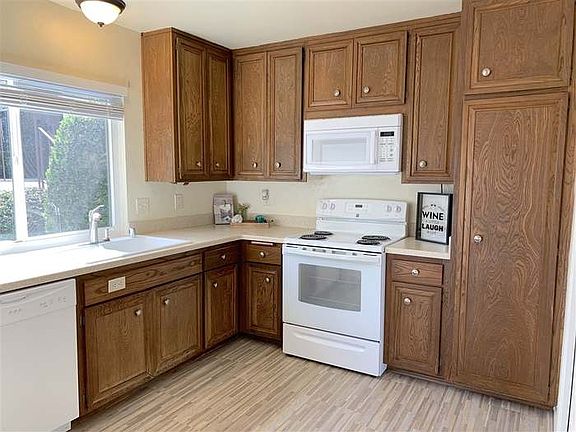 3rd image of 17459 Plaza Cerado #110