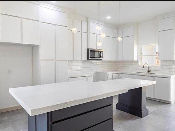 4th image of 5506 Raven Dr