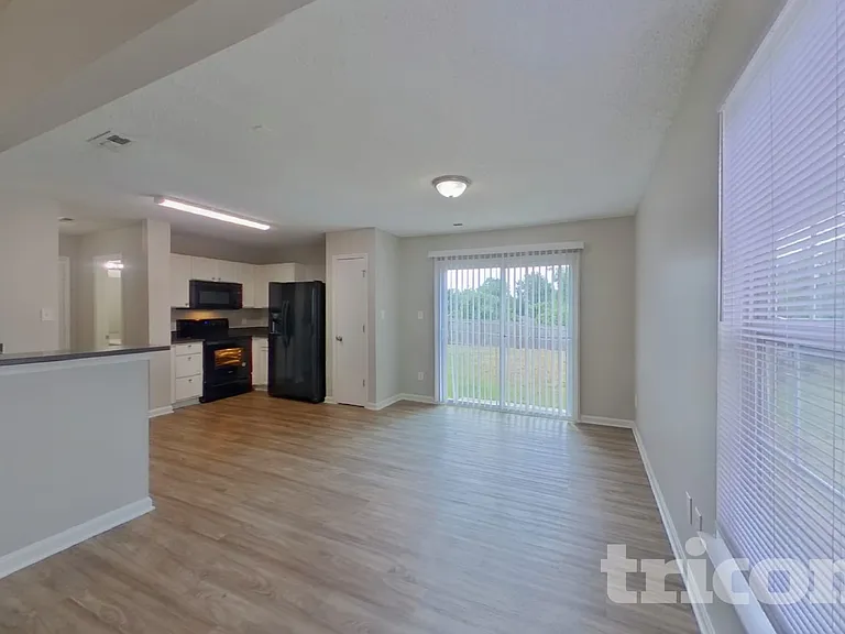 6207 Linda Vista Ln — Photo 5
