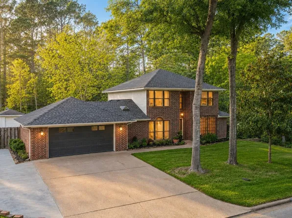 1415 River Oaks Dr, Huntsville, TX 77340