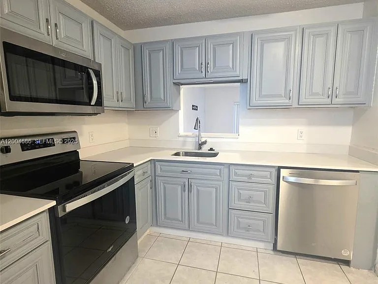 8958 W Sample Rd #8958 — Photo 4