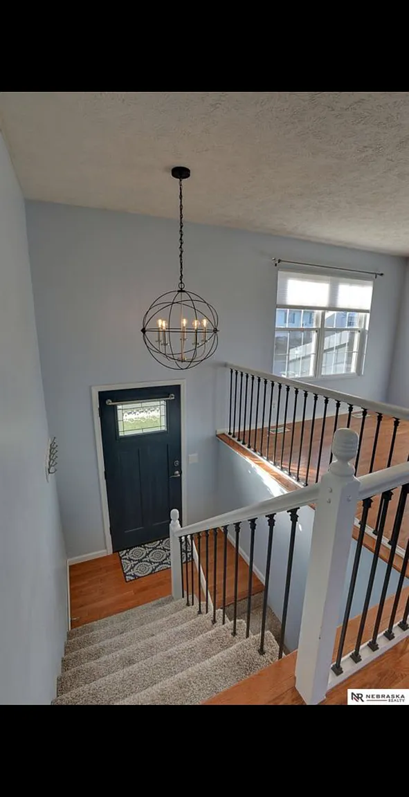 4 bed, 1190 sqft, $2,300 — Photo 2