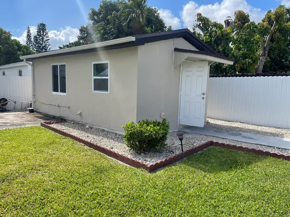 2041 SW 60th Ave #B, Miami, FL 33155