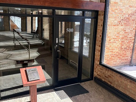 4th image of 500 W Huntington Commons Rd APT 255