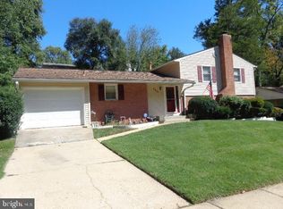 7016 Hadlow Dr, Springfield, VA 22152