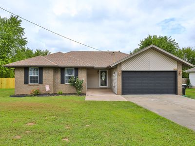1835 W Farm Road 102, Springfield, MO, 65803