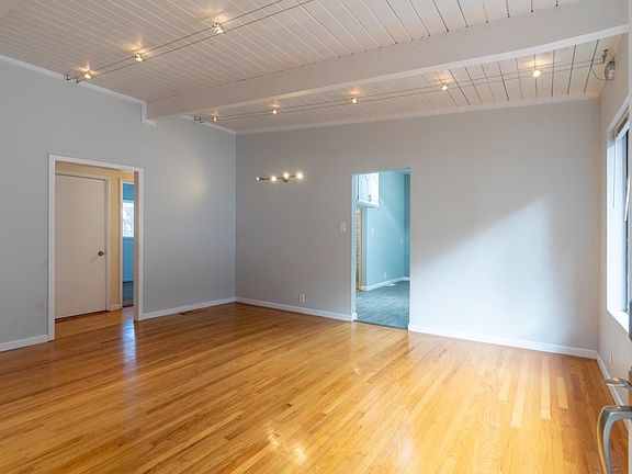 5th image of 248 Reichling Ave