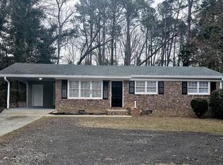 560 Vincent Dr, Athens, GA 30607