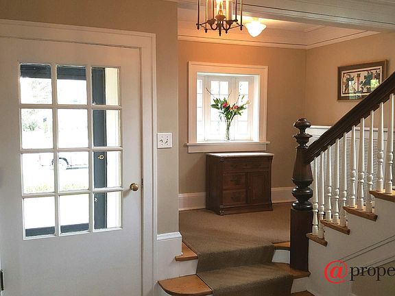 Vestibule & Foyer