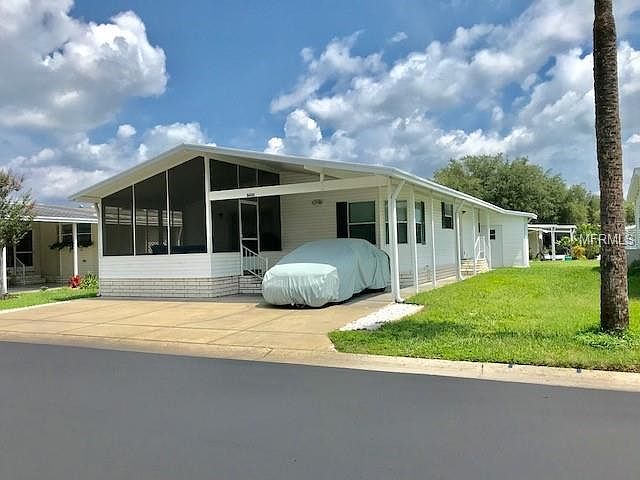 1st image of 34131 Estates Ln