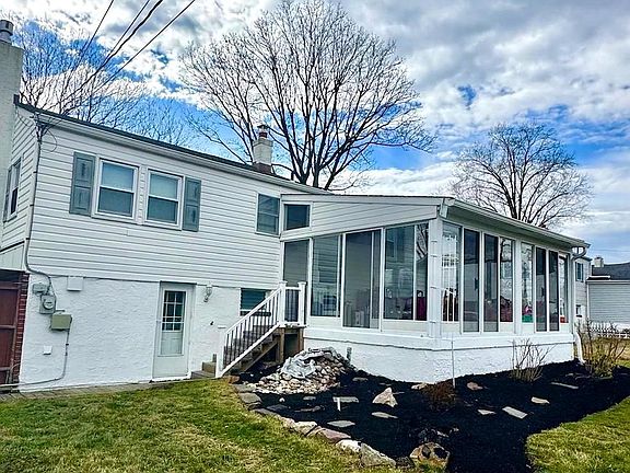 3rd image of 509 Exton Rd