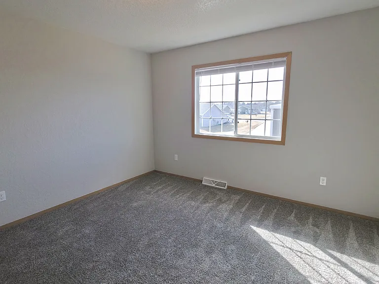 Valley Townhomes — Photo 10