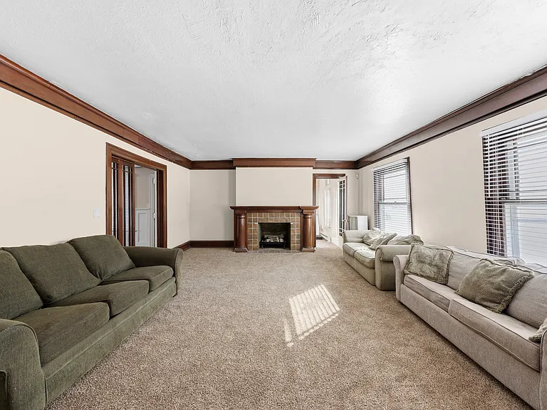 11115 Wade Park Ave — Photo 11