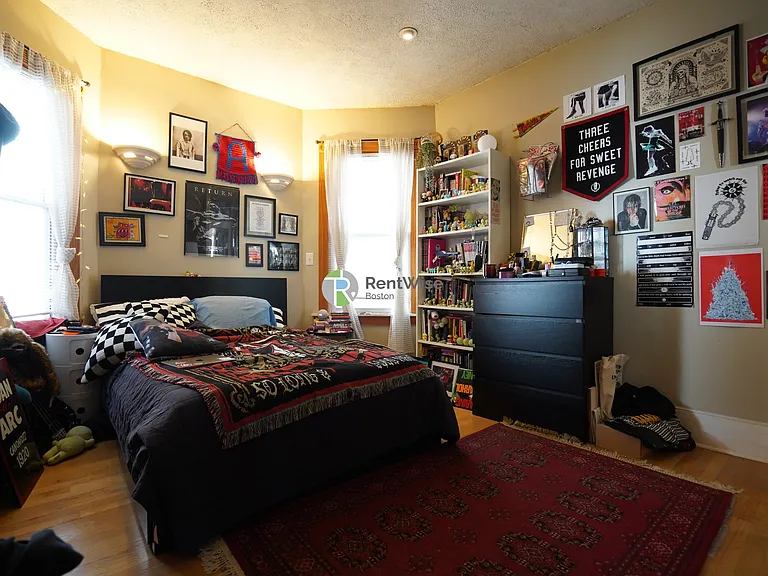11 Vernon St #1 — Photo 5