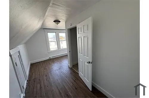 10 Beatrice St Photo 1