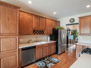4055 Pheasant Ct, Saint Charles, IL 60174