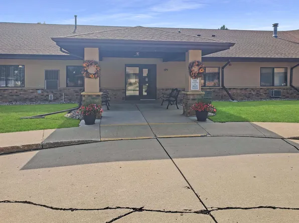 2351 27th St #2317, Spirit Lake, IA 51360