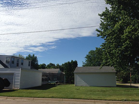 4th image of 2625 Hoeschler Dr