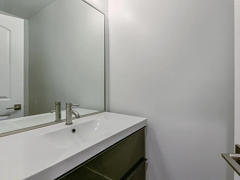 4053 W 23rd St #D — Photo 11