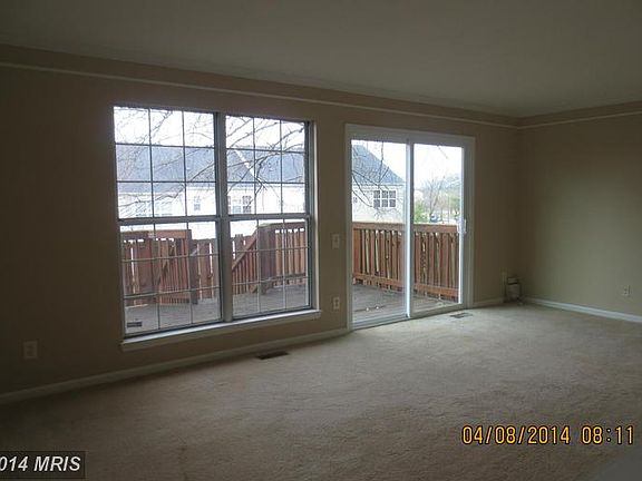 5th image of 2715 McGuffeys Ct
