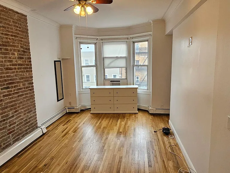 4110 Park Ave #3 — Photo 6