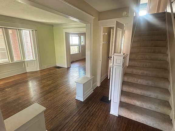 Downstairs Entryway
