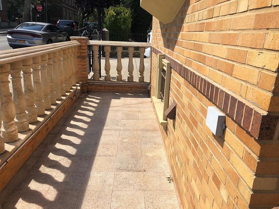 1st image of 1946 75th St #1