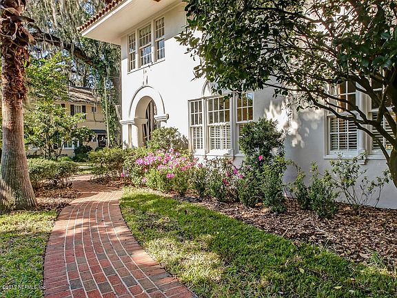 Beautiful Brick Walkways!