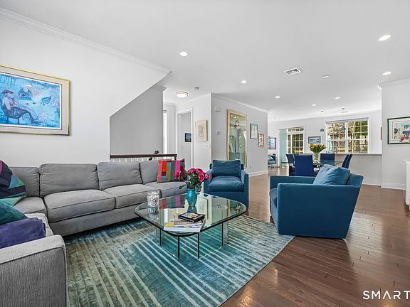 5th image of 28 Moorland Drive #28