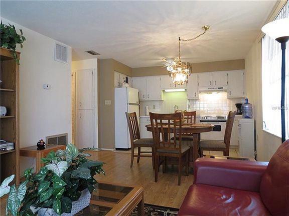 4th image of 4367 Tahitian Gardens Cir APT H