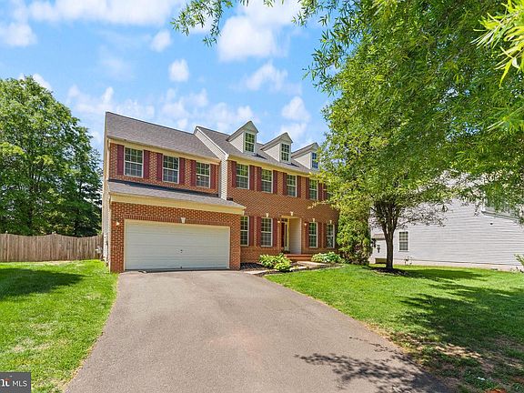 4th image of 103 Bournville Ct SE