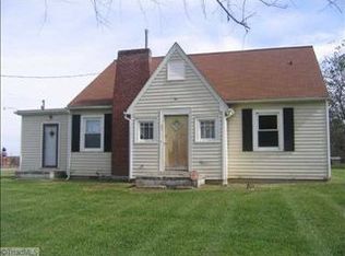 4597 Northampton Dr, Winston Salem, NC 27105