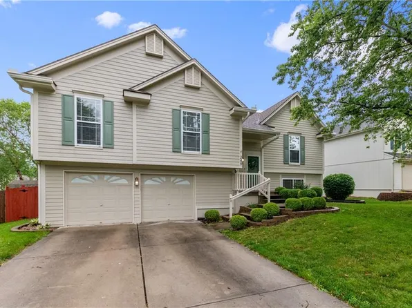 249 NE Dreamweaver Ave, Lees Summit, MO 64086