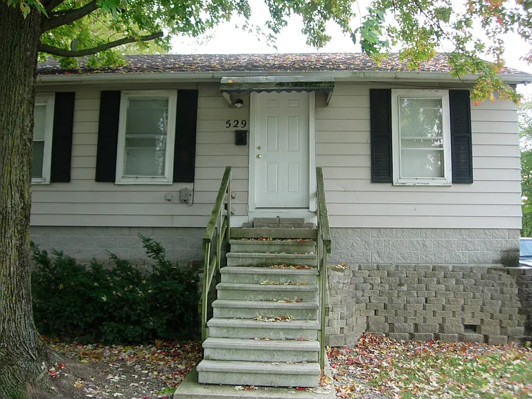 529 Cross Ave — Photo 3