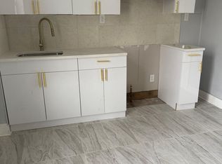 10 Jarvis Pl #A, Trenton, NJ 08618