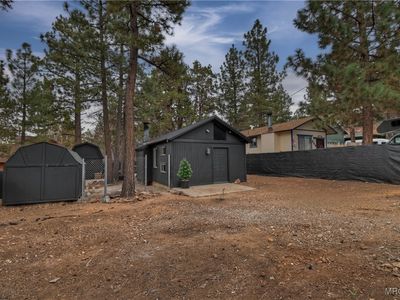 305 Wabash Ln, Sugarloaf, CA, 92386