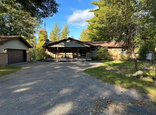 2112 W Bal San Dr, Baldwin, MI 49304