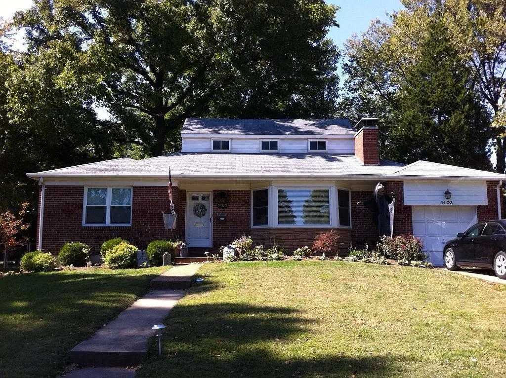 1403 Cheshire Ln photo 1