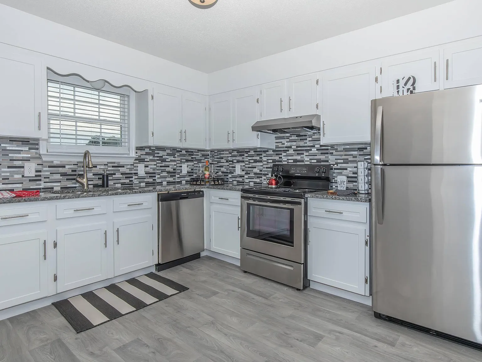 Elements44 Townhomes — Photo 2