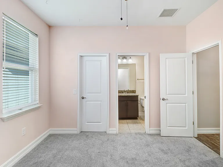 16325 Hyde Manor Dr — Photo 22