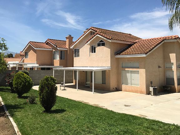 2nd image of 497 Wilson Cir #1