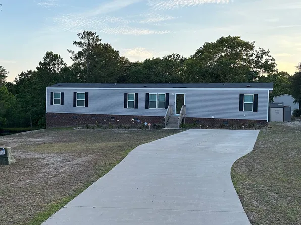 2039 Cedar Ln SW, Supply, NC 28462