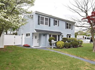 574 Rye Ct, Valley Stream, NY 11580